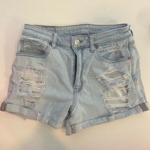 American Eagle Light Wash Shorts Stretch Size 6
